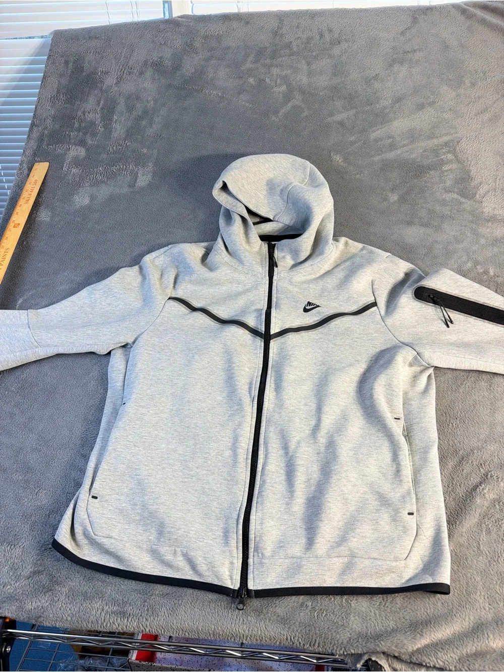 Nike Tech Sweatsuit Grey Size XL 2 piece Set